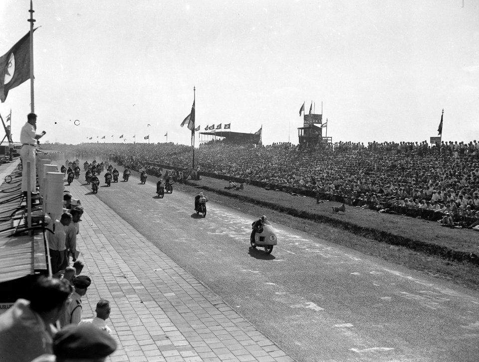 Start 500cc, Bestanddeelnr 907-2371