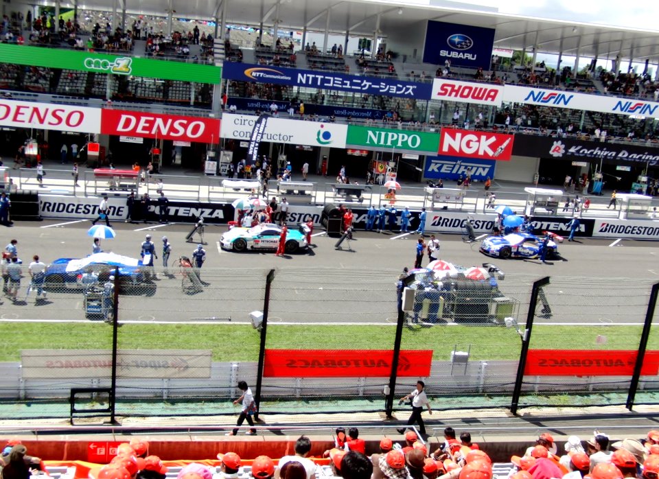 Starting grid at 2012 Pokka 1000km (5)