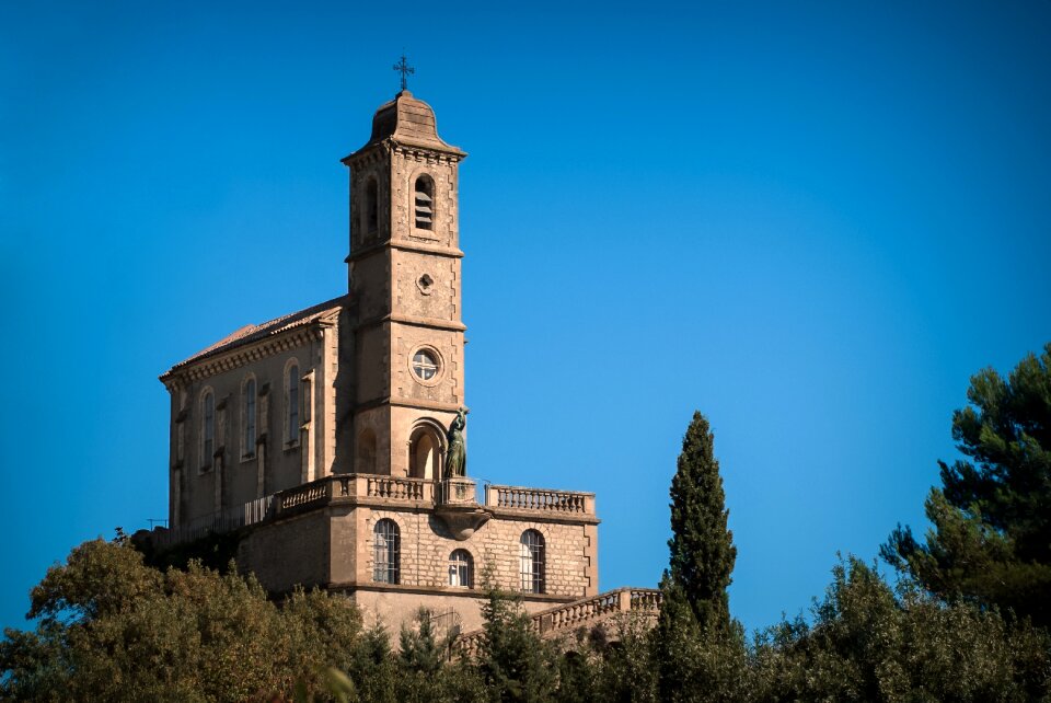 Building religion france