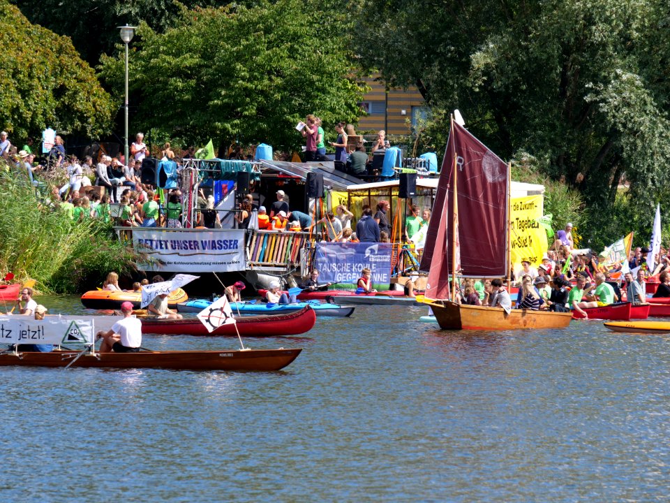 Start of the Coal and Boat demonstration 2019 54