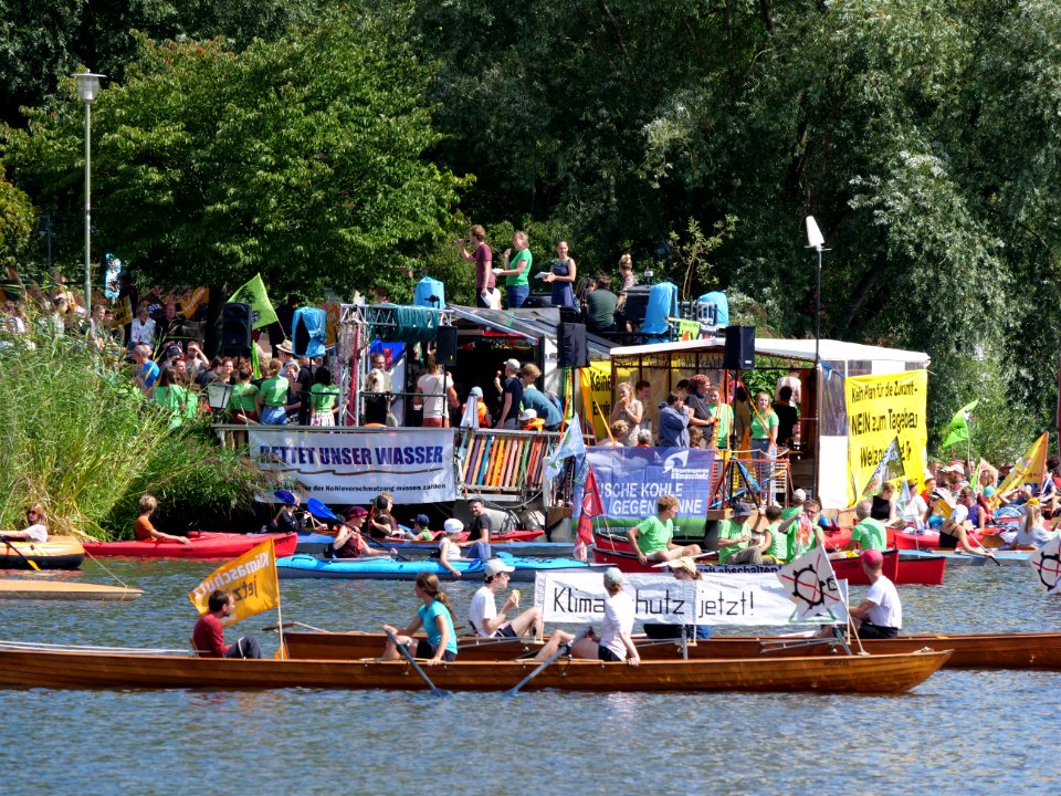 Start of the Coal and Boat demonstration 2019 56
