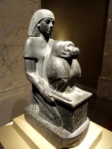 Statue of Minemheb, about 1391-1353 BC, New Kingdom, Dynasty 18, reign of Amenhotep III, granodiorite - Cleveland Museum of Art - DSC08793