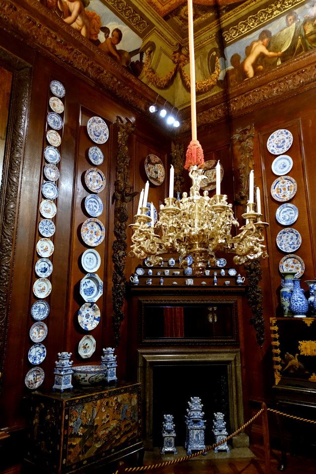 State Closet, Chatsworth House - Derbyshire, England - DSC03232
