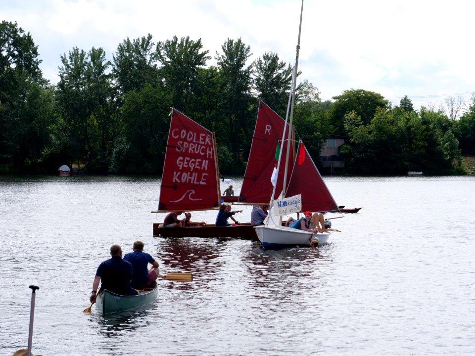 Start of the Coal and Boat demonstration 2019 22