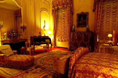 State Bedroom - Waddesdon Manor - Buckinghamshire, England - DSC07750