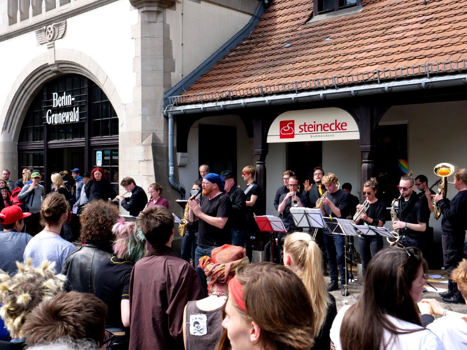 Start of the 1st may demonstration Grunewald 2019 10