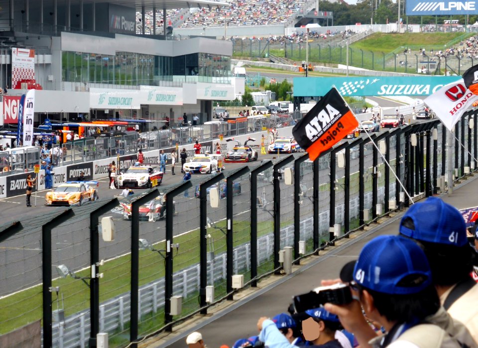 Starting grid of GT300 at 2014 pokka sapporo 1000km