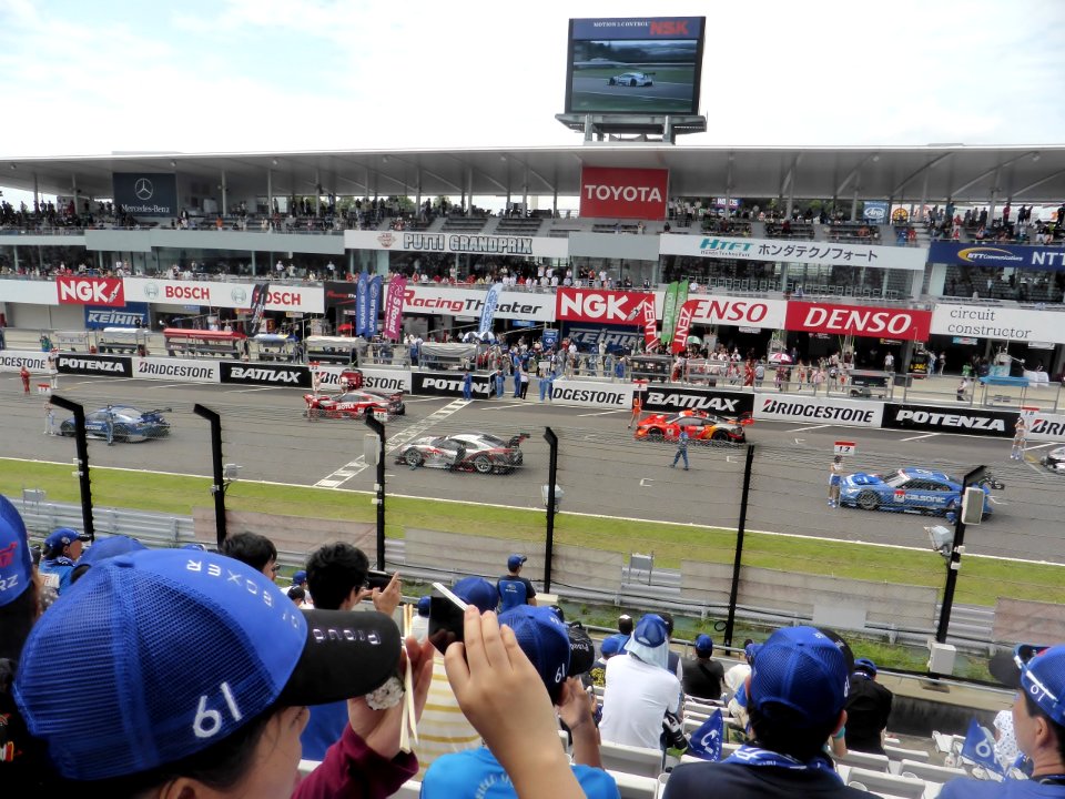 Starting grid of GT500 at 2014 pokka sapporo 1000km (1)