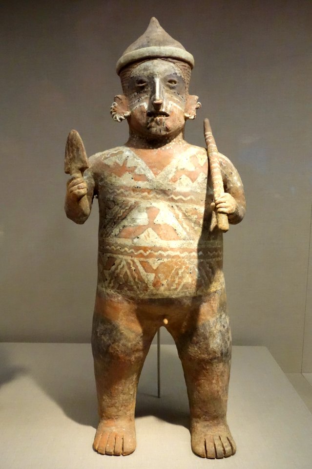 Standing male figure, West Mexico, Nayarit, 300 BC to 300 AD, earthenware and pigment - De Young Museum - DSC00496