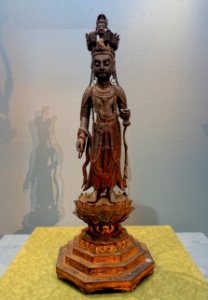 Standing Eleven-faced Kannon Bosatsu (Ekadasamukha), China, Tang dynasty, from Tonomine, Nara, 600s AD, sandalwood - Tokyo National Museum - Ueno Park, Tokyo, Japan - DSC08648