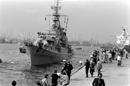 Standing Naval Force Atlantic (STANAVFORLANT) (schepen van lidstaten NAVO) breng, Bestanddeelnr 927-2732
