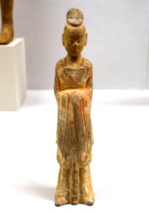 Standing dignitary, China, Sui dynasty, 581-618 AD, ceramic - Linden-Museum - Stuttgart, Germany - DSC03582