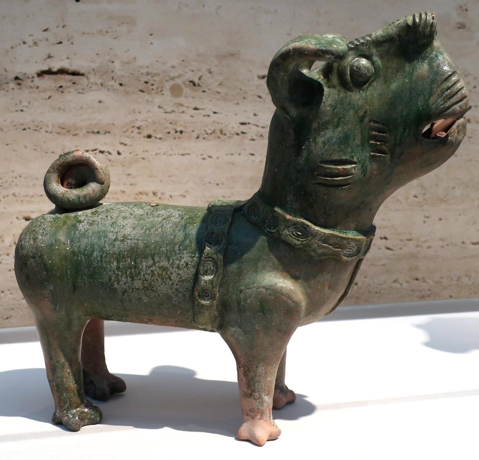 Standing Dog, Eastern Han dynasty, earthenware, Kimbell Art Museum