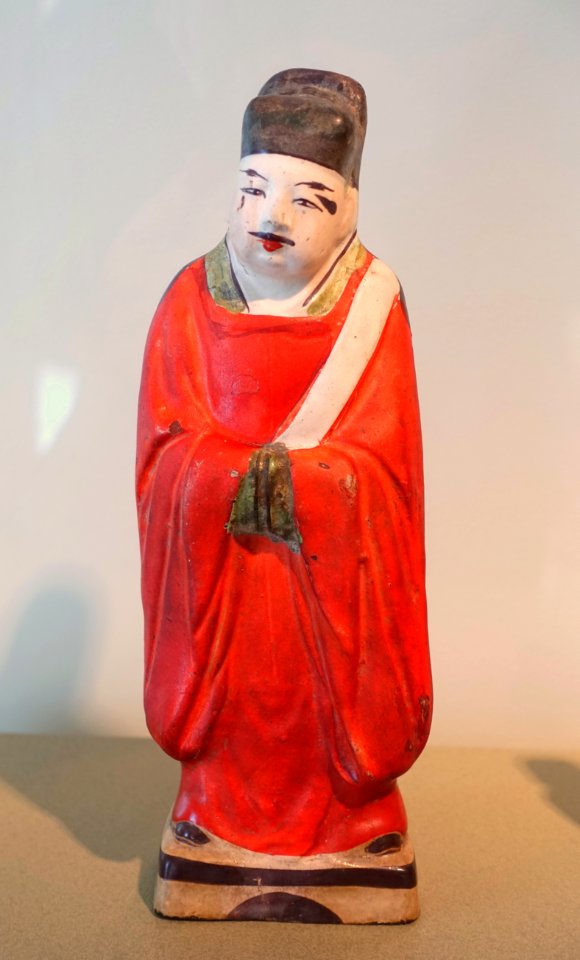 Standing official with tablet, China, possibly Handan, Hebei, Jin dynasty, early 1200s AD, Cizhou ware, white and black slip, iron-red and copper-green overglaze - Peabody Essex Museum - Salem, MA - DSC05137
