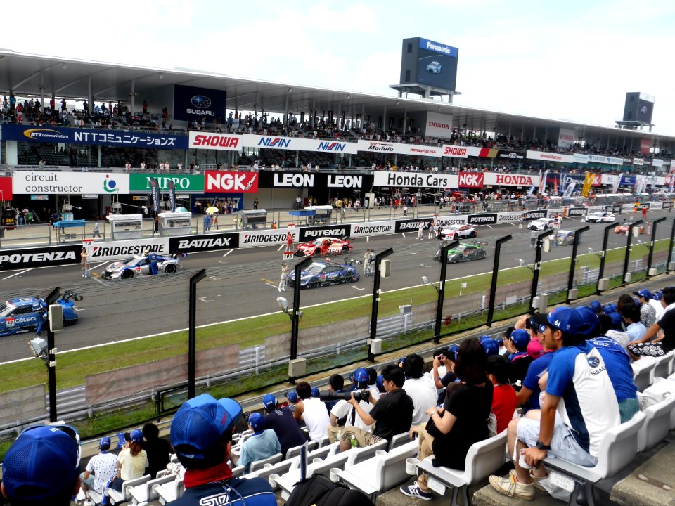 Starting grid of GT500 at 2014 pokka sapporo 1000km