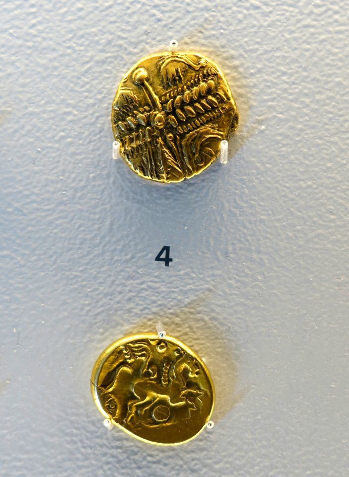 Stater of the Trinovantes or Catuvellauni, Celtic, Britain, second half of 1st century BC, gold - Arthur M. Sackler Museum, Harvard University - DSC01497