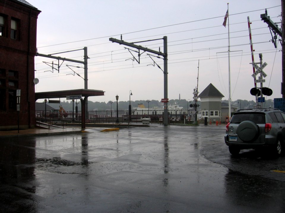 State Street crossing New London 123