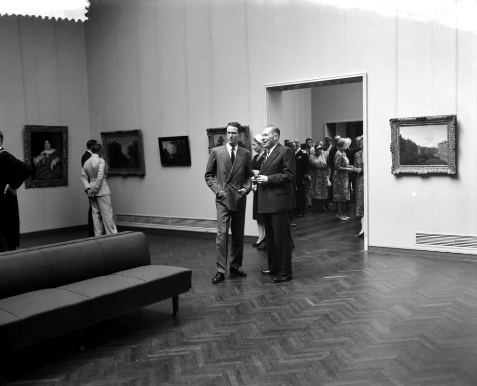 Statiebezoek koning Boudewijn , bezoek Rijksmuseum, aankomst, Bestanddeelnr 910-5027