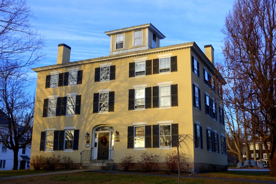 Starbard Building - Holden, Massachusetts - DSC08421