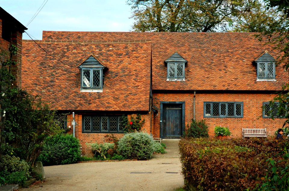 Stable-Yard-Hatfield-House-20051105-022