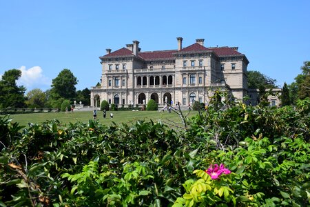 Newport villa garden