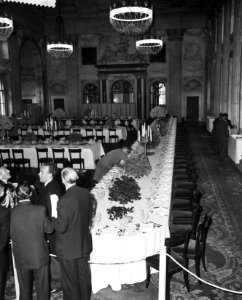 Statiebezoek koning Boudewijn , dinertafels Paleis Dam, Bestanddeelnr 910-5037