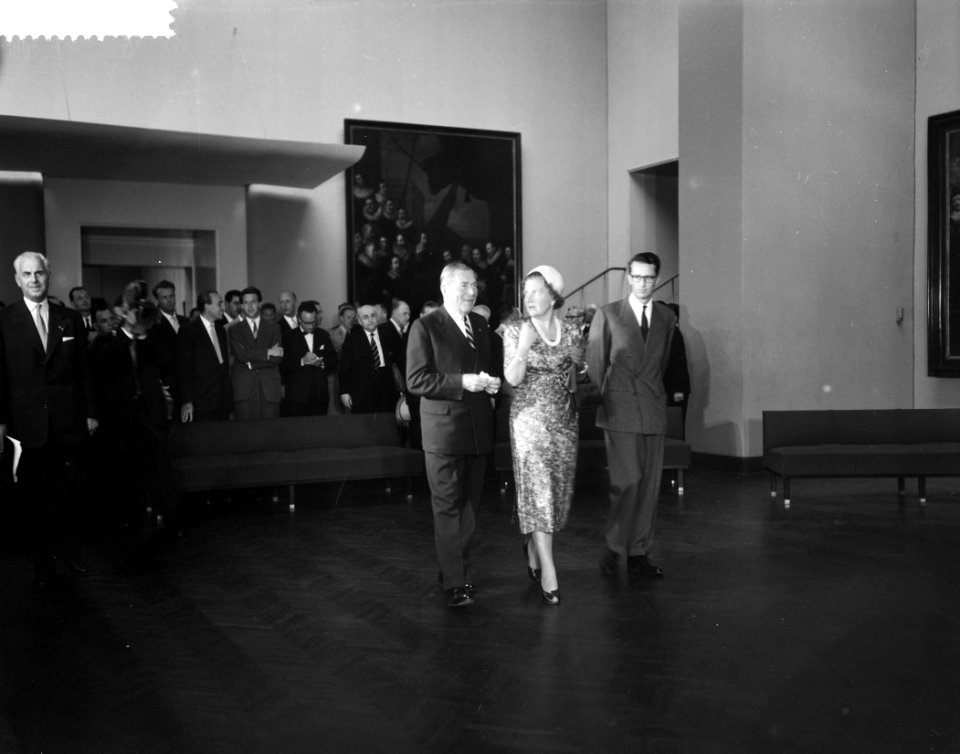 Statiebezoek koning Boudewijn , bezoek Rijksmuseum, aankomst, Bestanddeelnr 910-5029
