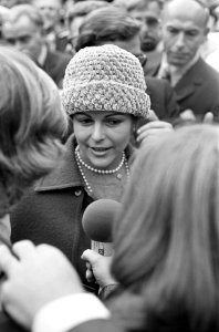 Staatsbezoek Zweeds Kon. Paar aan Nederland bezoek aan Lelystad. Koningin Silvi, Bestanddeelnr 928-8535