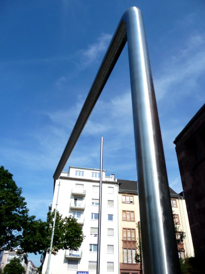 Stahlrohr an der Mannheimer Kunstgalerie 06