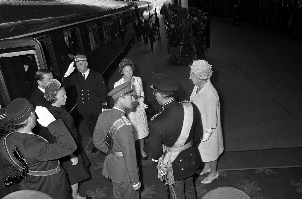 Staatsbezoek van Groothertog en Groothertogin van Luxemburg aan ons land. Aankom, Bestanddeelnr 920-6919