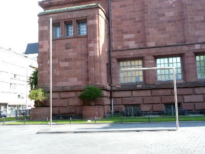 Stahlrohr an der Mannheimer Kunstgalerie 05