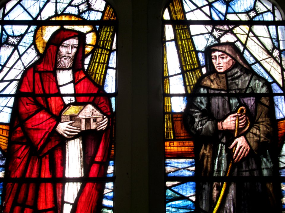 Stained glass, St Mary and St Peter, Pett 03