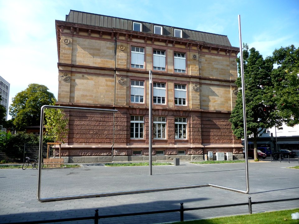 Stahlrohr an der Mannheimer Kunstgalerie 04