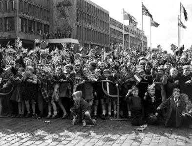 Staatsbezoek van koningin Elizabeth II van Engeland en prins Philip aan Nederla…, Bestanddeelnr 909-4450
