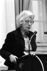 Staatssecretaris van Justitie mevrouw Haars legt een verklaring af betreffende z, Bestanddeelnr 931-2787
