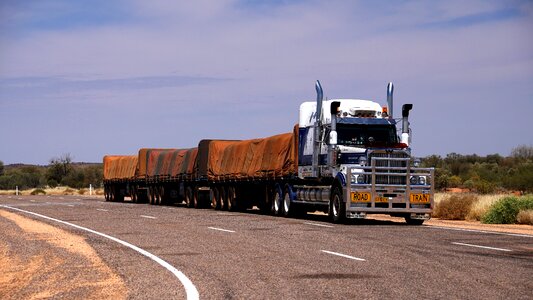 Lasseter highway carriage of goods outback photo