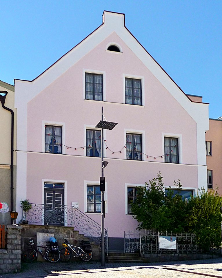Stadtplatz 8 Regen
