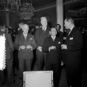 Staatssecretarissen Götzen en Blom ontvangen Indonesische delegaties in Den Haag, Bestanddeelnr 904-9233