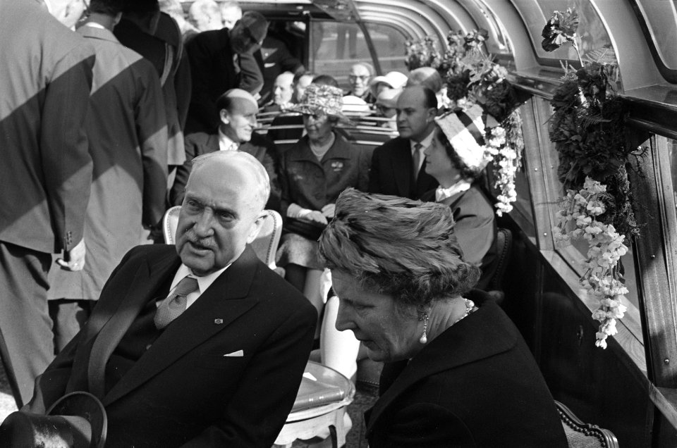 Staatsbezoek van Oostenrijkse Bondspresident Dr. A. Scharf Den Haag . Rondvaart , Bestanddeelnr 912-4811