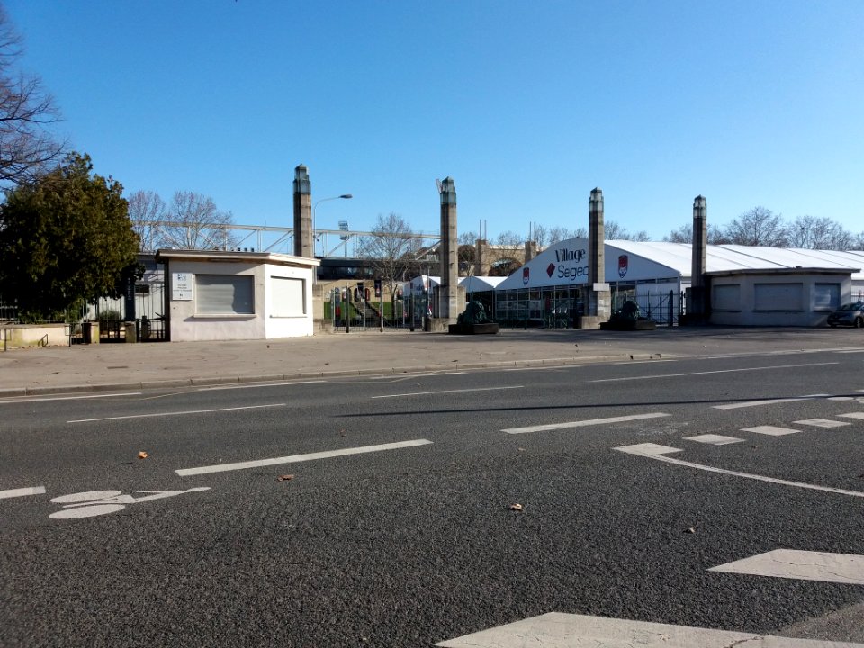 Stade de Gerland - Entrée avenue Jean Jaurès