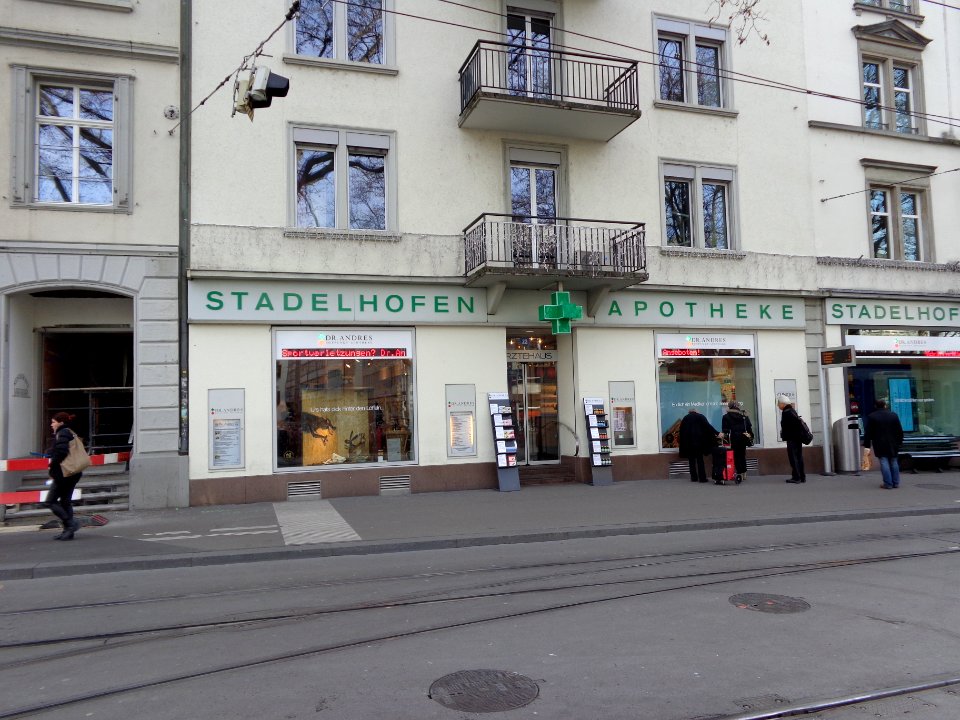 Stadelhofen-Apotheke in Zuerich