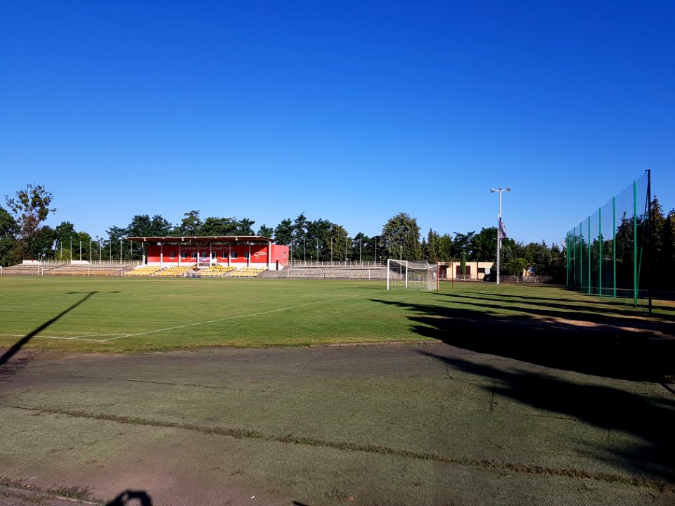 Stadion im. Stanisława Kurowskiego 4