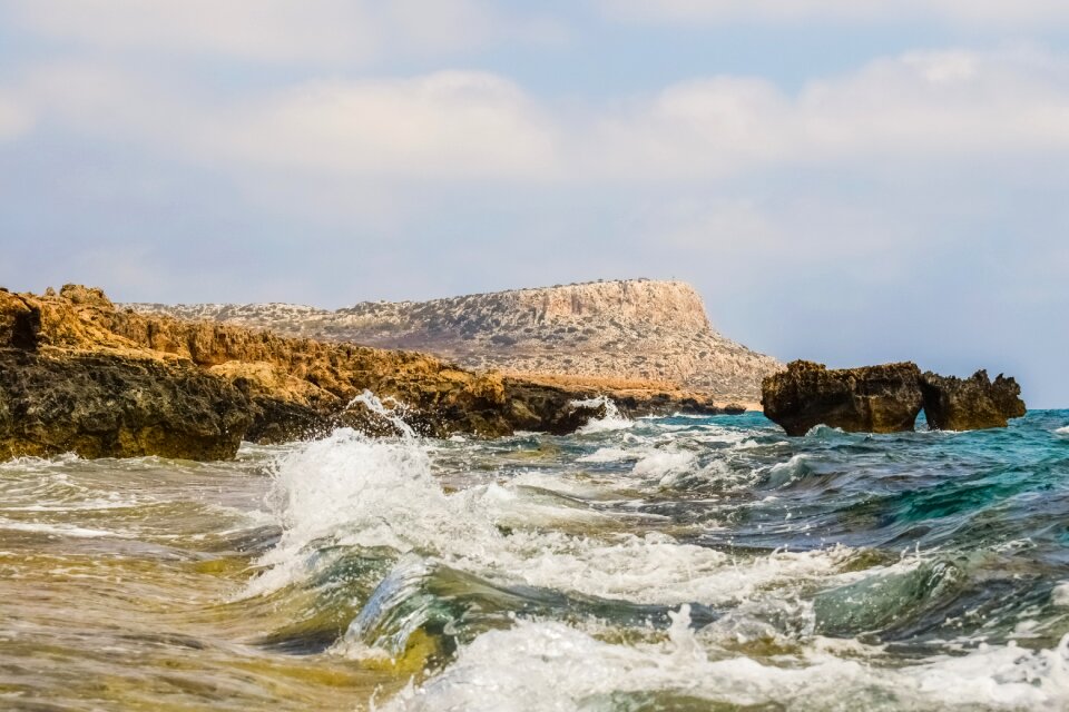 Sea motion splash