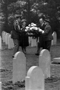 Staatsbezoek van koningin Juliana en prins Bernhard aan West-Duitsland, Hare Maj, Bestanddeelnr 925-0867