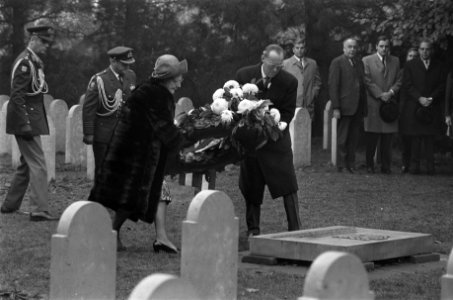 Staatsbezoek van koningin Juliana en prins Bernhard aan West-Duitsland, Hare Maj, Bestanddeelnr 925-0868
