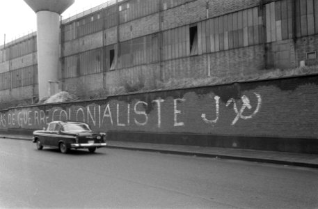 Stakingen in Wallonie, naast de aankondigingsbiljetten de pamfletten van de stak, Bestanddeelnr 911-9449