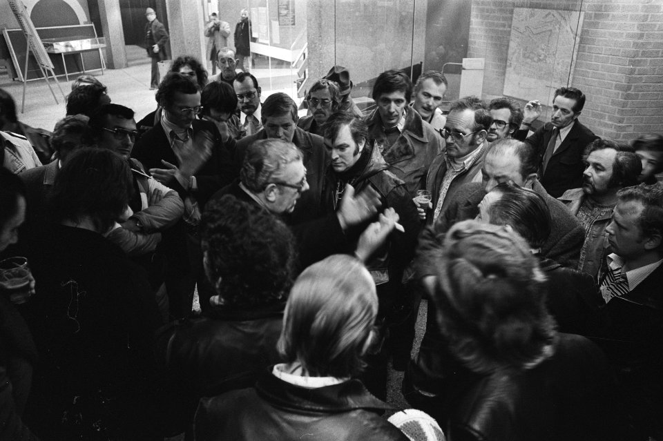 Stakingen in haven Rotterdam uitgebreid vakbondsbestuurd Piet van Keulen (l) di, Bestanddeelnr 929-0385