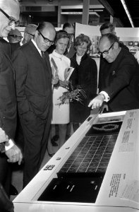 Staatssecretaris Grapperhaus opent Efficiencybeurs, RAI, Amsterdam, Bestanddeelnr 923-8640
