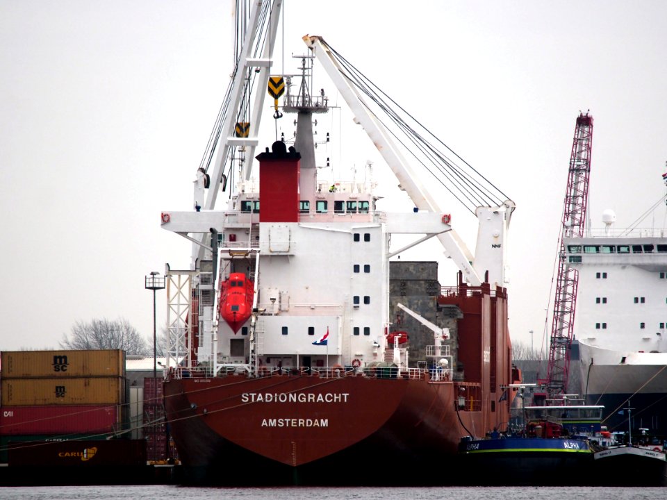 Stadiongracht IMO 9202508 in de Hornhaven, Port of Amsterdam