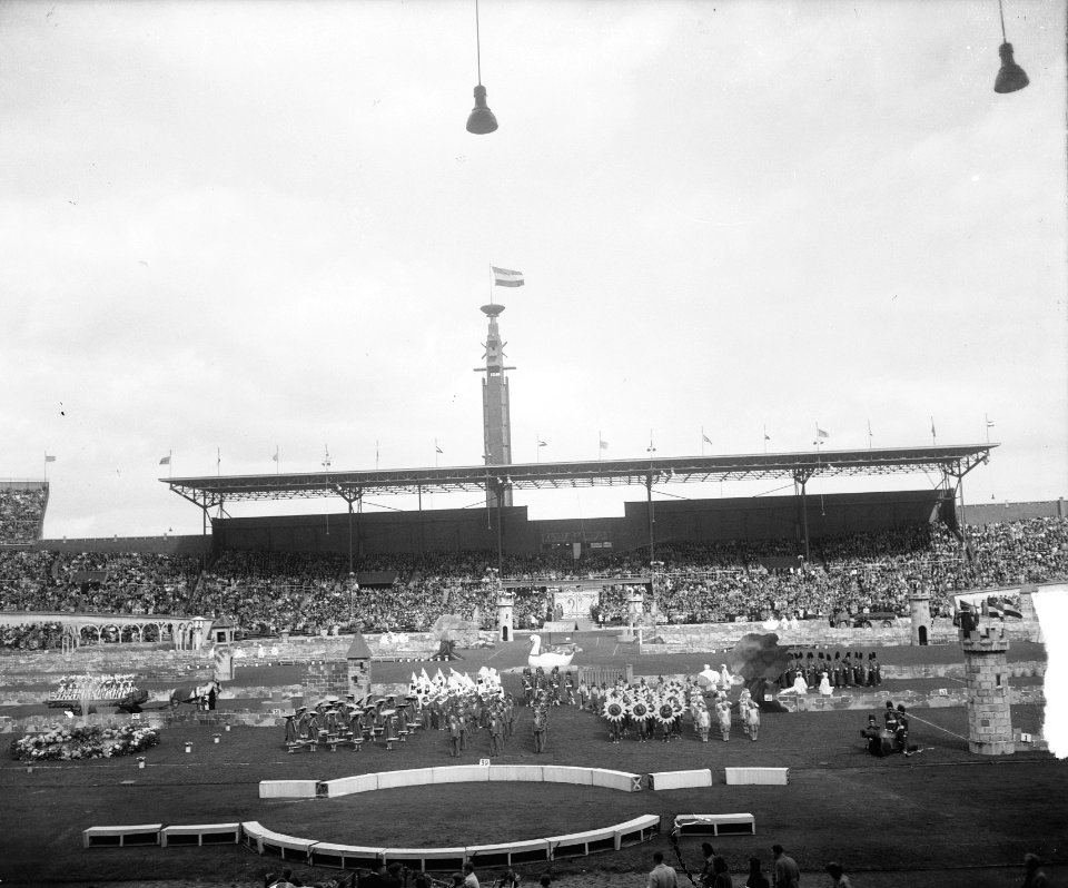 Stadionspel Wie wint de pot, Bestanddeelnr 903-3449